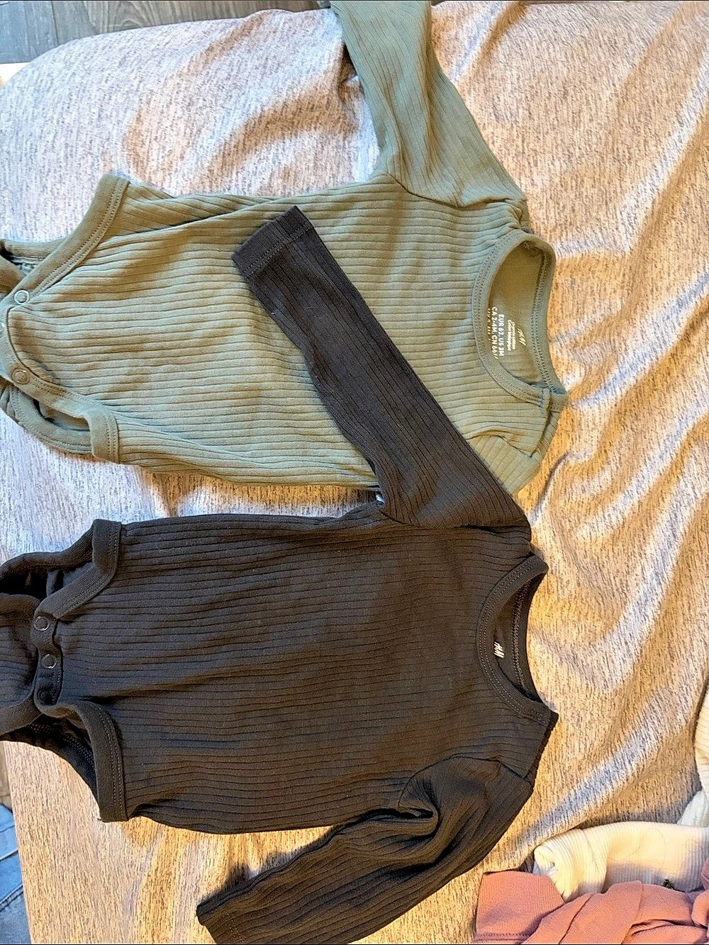 H&M Ribbed Long-Sleeve Tops Green & Black Size Medium